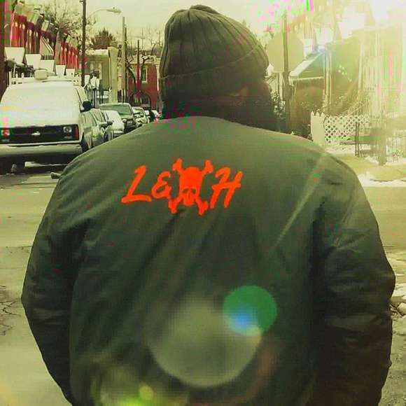 Meet your Posher, Tyron - Picture 1 of 1